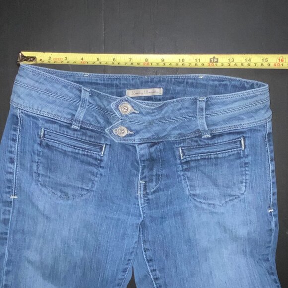 Lucky Brand Women 8/29 Blue Denim Button Zip Fly Covered Button Back Pocket Jean - Picture 5 of 7